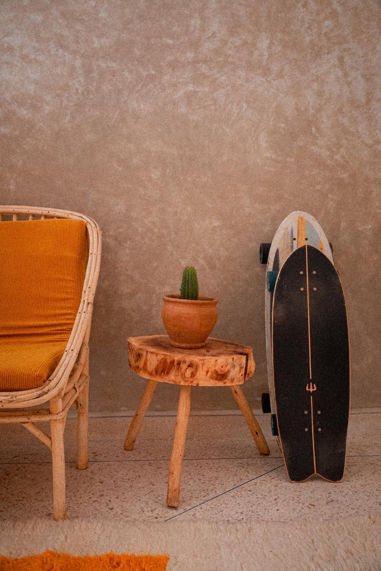Melo Surf And Yoga Hotel Tamraght Eksteriør billede